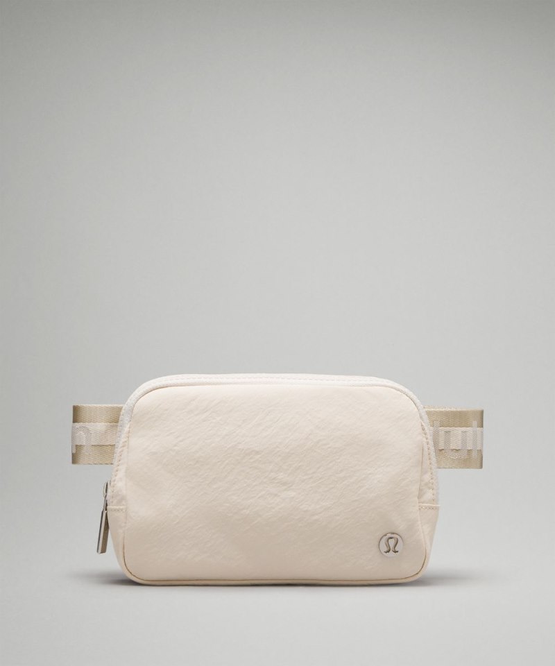 Lululemon Everywhere Belt Bag 1L *Wordmark White Opal / Raw Linen / White Online Outlet Sale